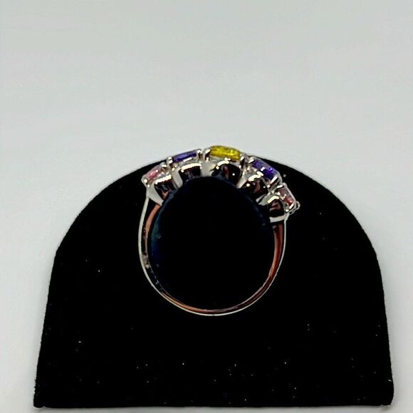Beautiful Vintage Silver Ring With Purple, Yellow, and Pink Stones - Picture 3 of 7